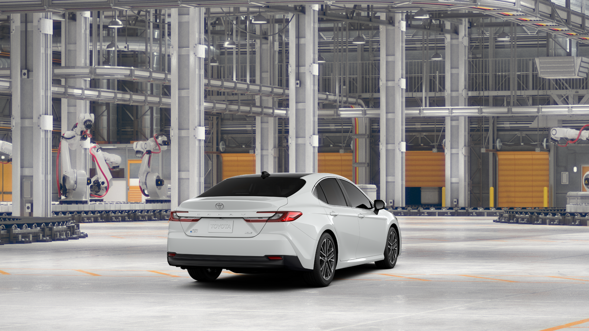 New 2027 Wind Chill Pearl <sup>1</sup> Toyota  XLE AWD image 19