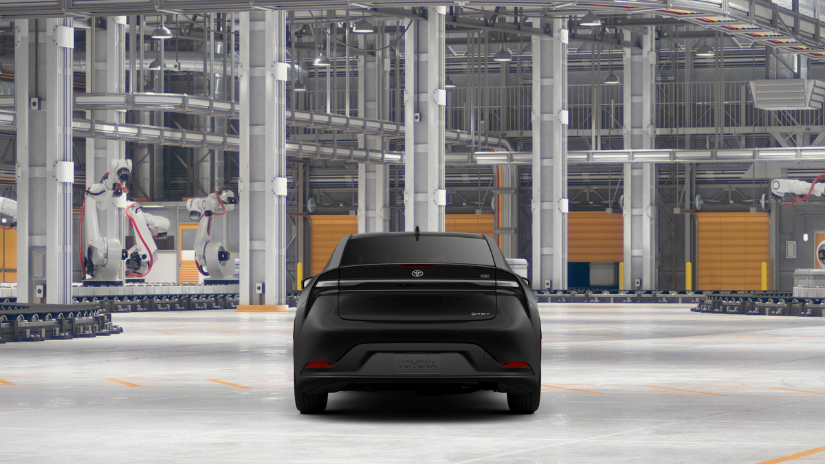 2026 Toyota Prius Plug-in Hybrid SE photo 7
