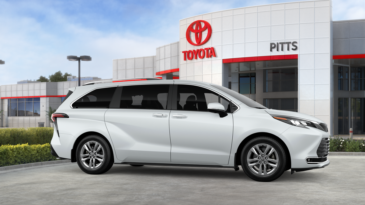 New 2026 Wind Chill Pearl <sup>1</sup> Toyota  Limited image 37