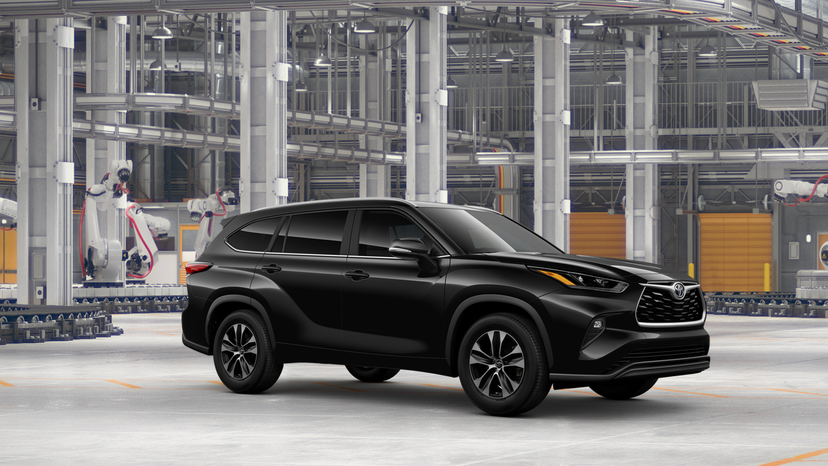 2025 Toyota Highlander XLE photo 15