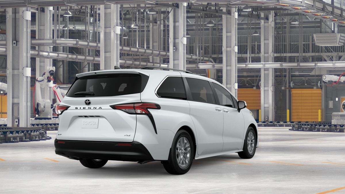 New 2026 Wind Chill Pearl <sup>1</sup> Toyota  XLE image 11
