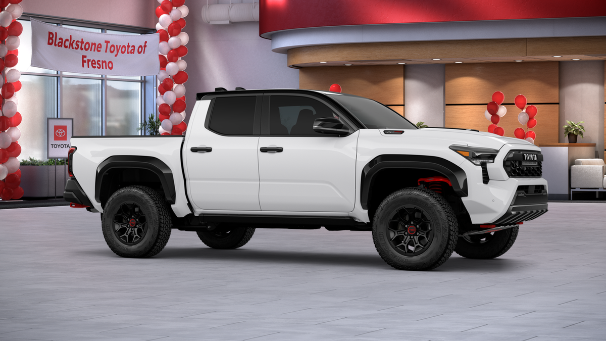 2025 Toyota Tacoma TRD Pro - Photo 17