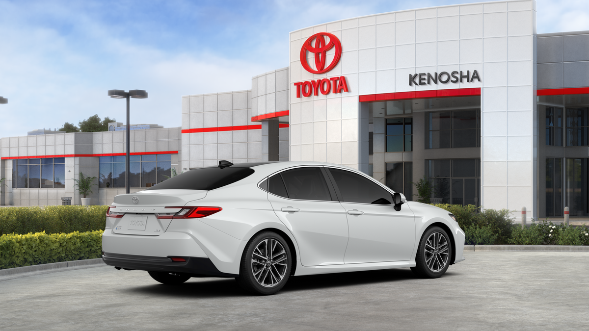 2026 Toyota Camry XLE photo 17