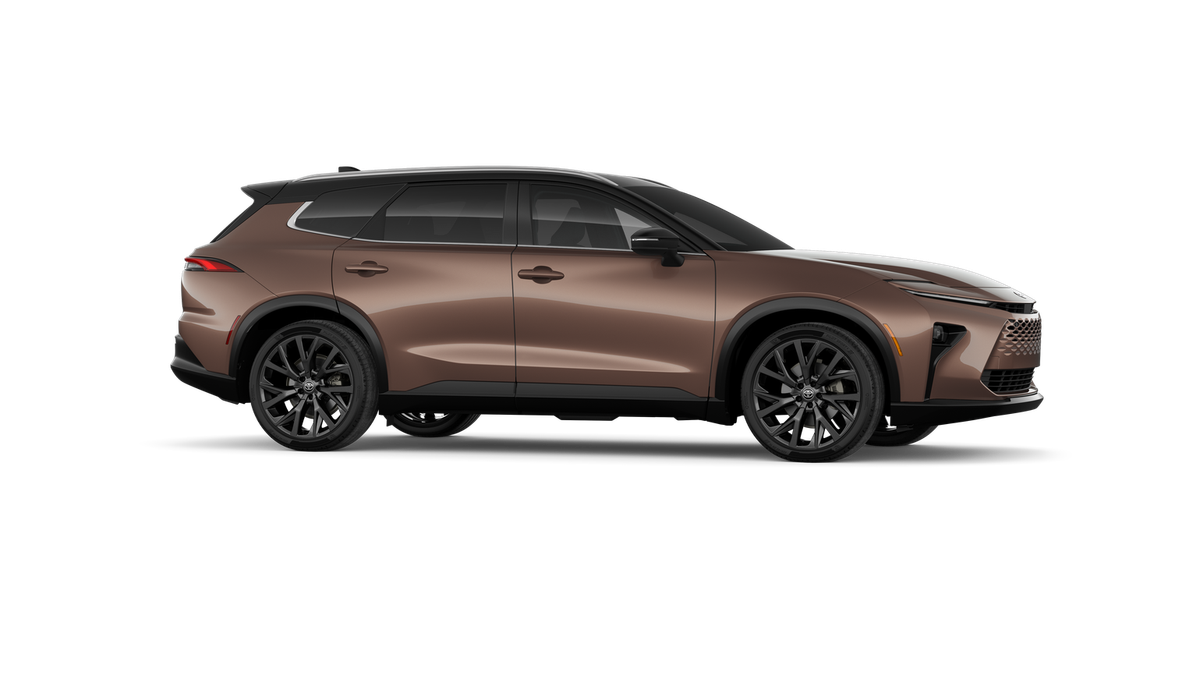 New 2026 Bronze Age with Black roof <sup>1</sup> Toyota  Limited image 15