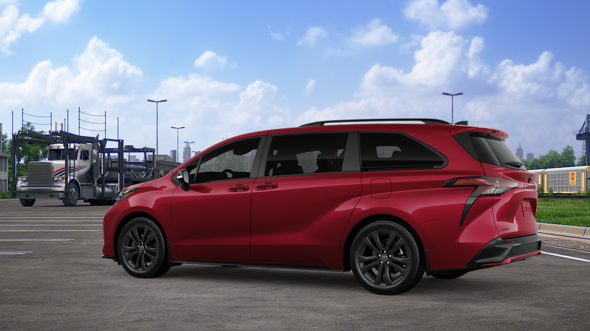 New 2026 Ruby Flare Pearl <sup>1</sup> Toyota  XSE image 7