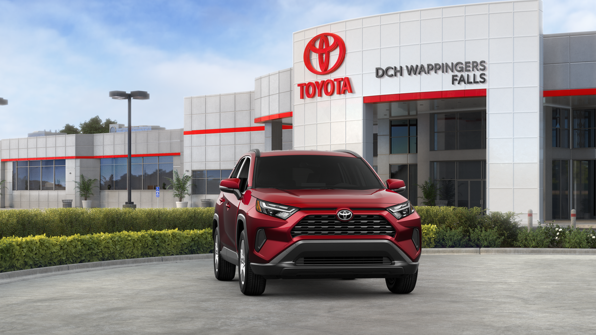 2025 Toyota RAV4 XLE photo 12