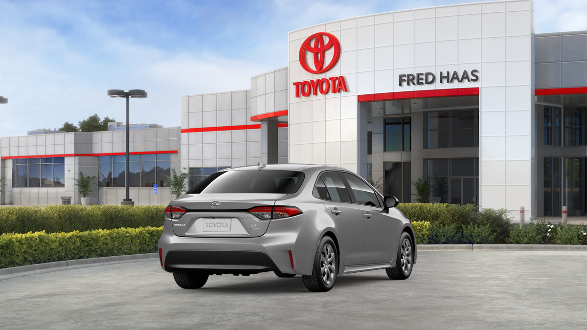 New 2027 Classic Silver Metallic Toyota  LE image 11