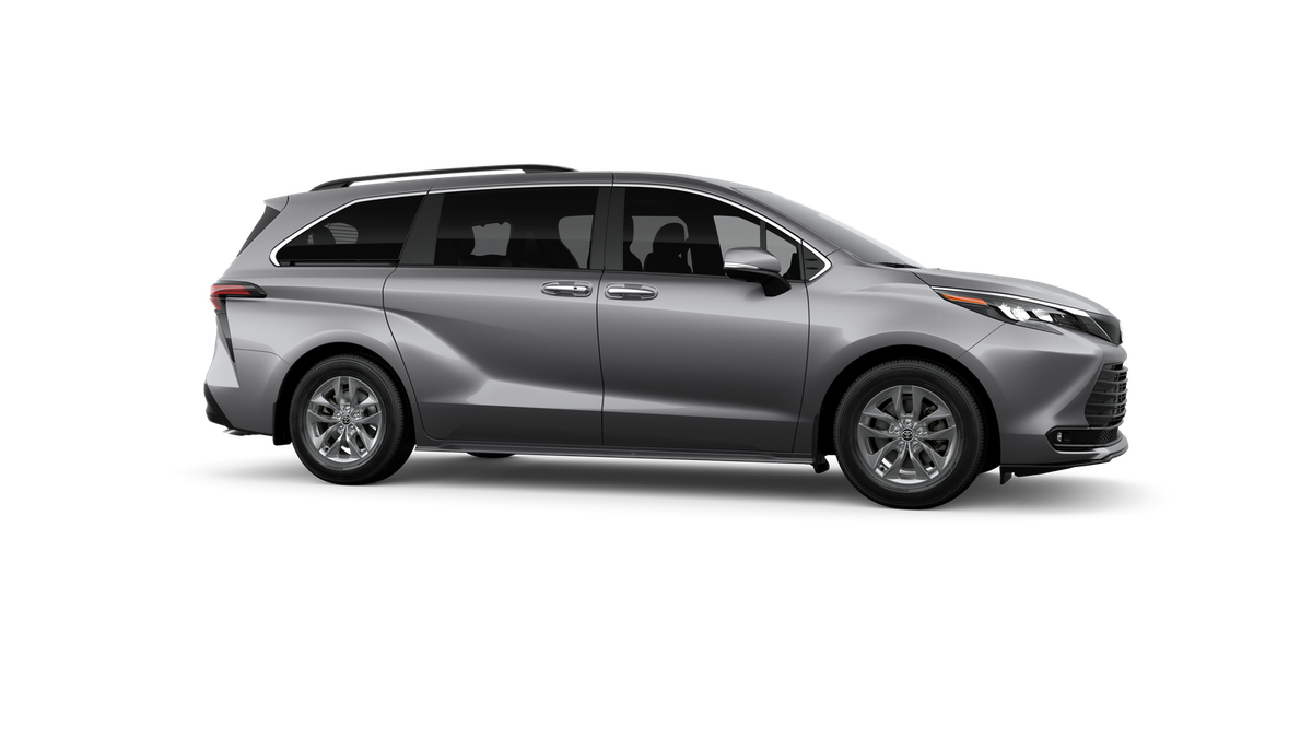 New 2026 Heavy Metal Toyota XLE image 13