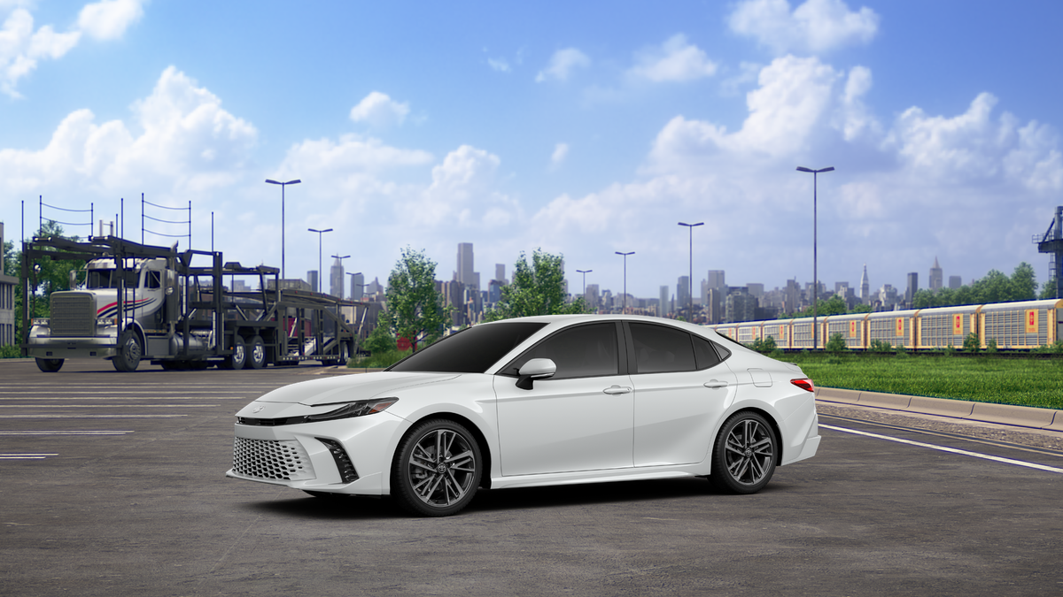 New 2027 Wind Chill Pearl <sup>1</sup> Toyota  XSE image 3