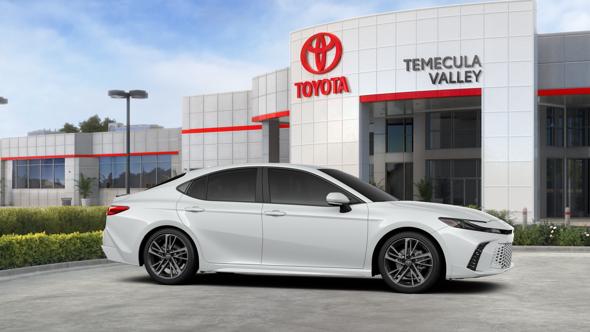 New 2026 Wind Chill Pearl <sup>1</sup> Toyota  XSE image 15