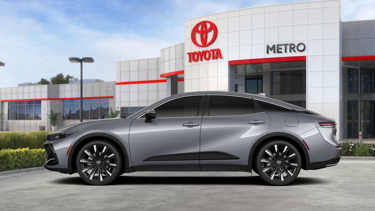 New 2026 Heavy Metal <sup>1</sup> Toyota  Platinum image 6