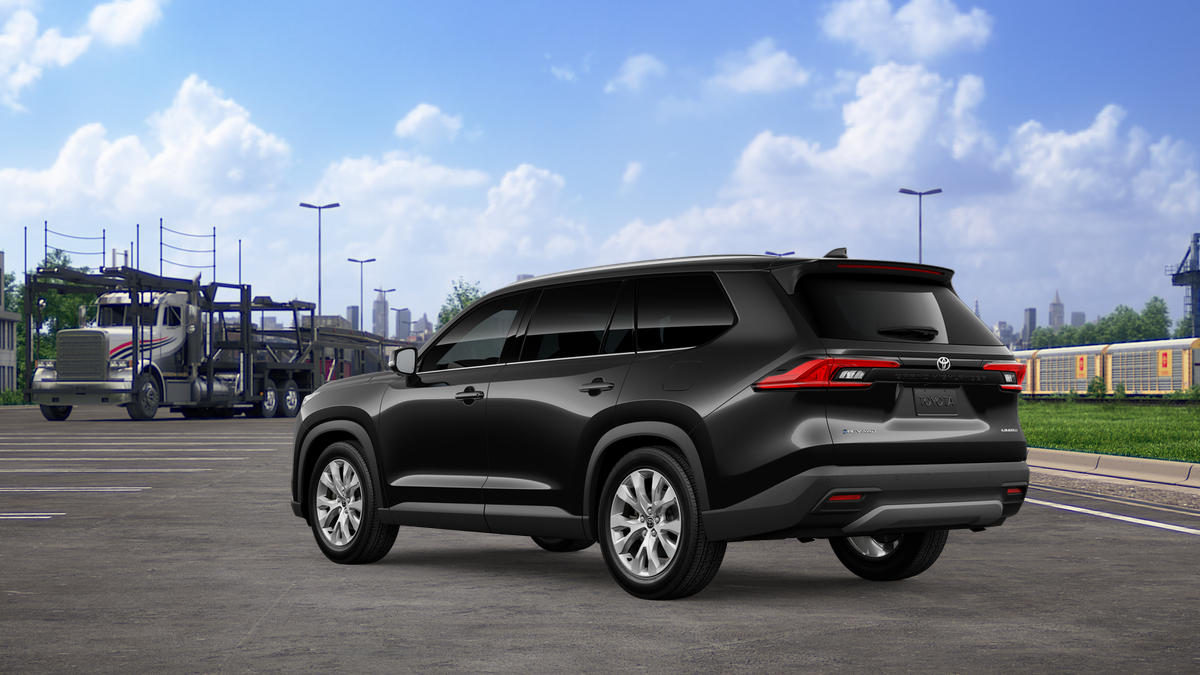 2026 Toyota Highlander Hybrid Limited photo 6