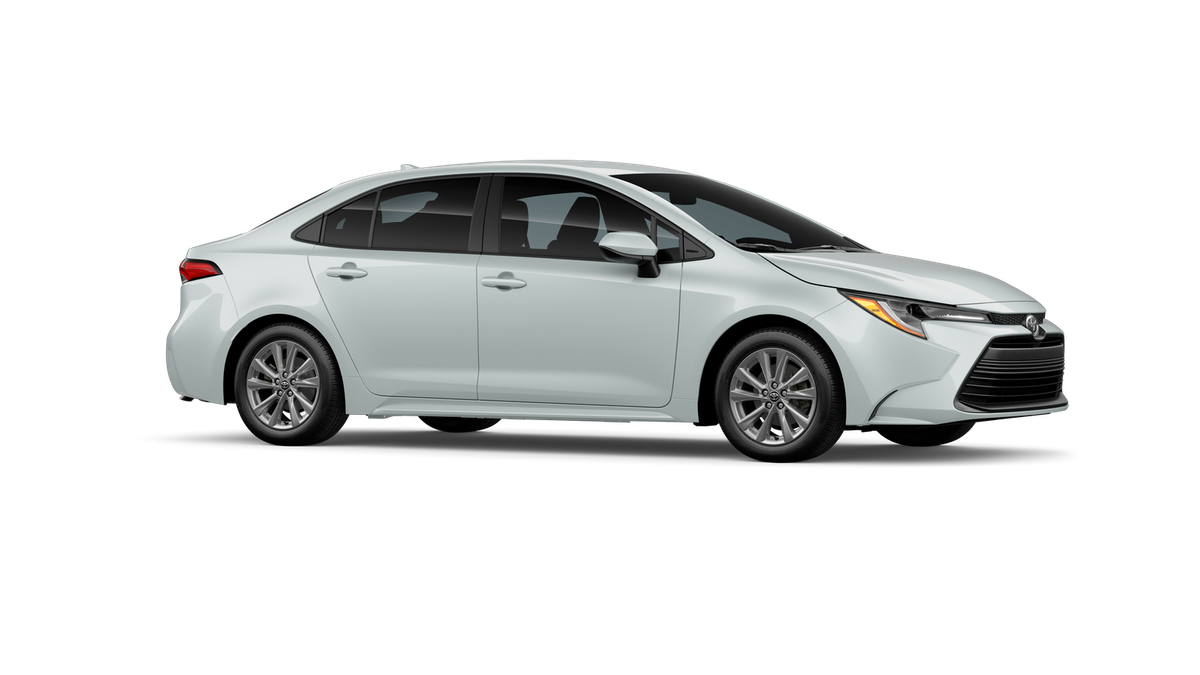 New 2026 Wind Chill Pearl <sup>1</sup> Toyota  LE image 15