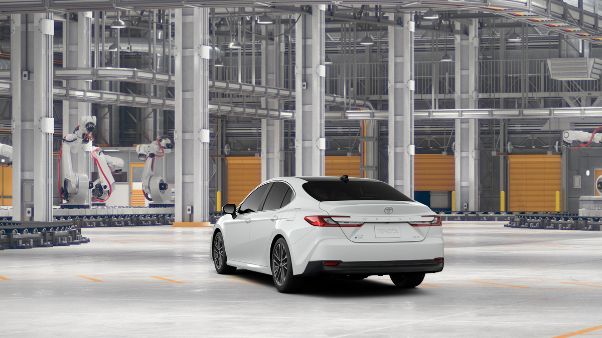 New 2027 Wind Chill Pearl <sup>1</sup> Toyota  XLE AWD image 17