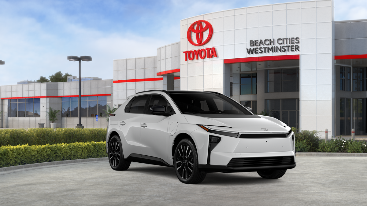 New 2026 Wind Chill Pearl <sup>1</sup> Toyota  Limited image 18