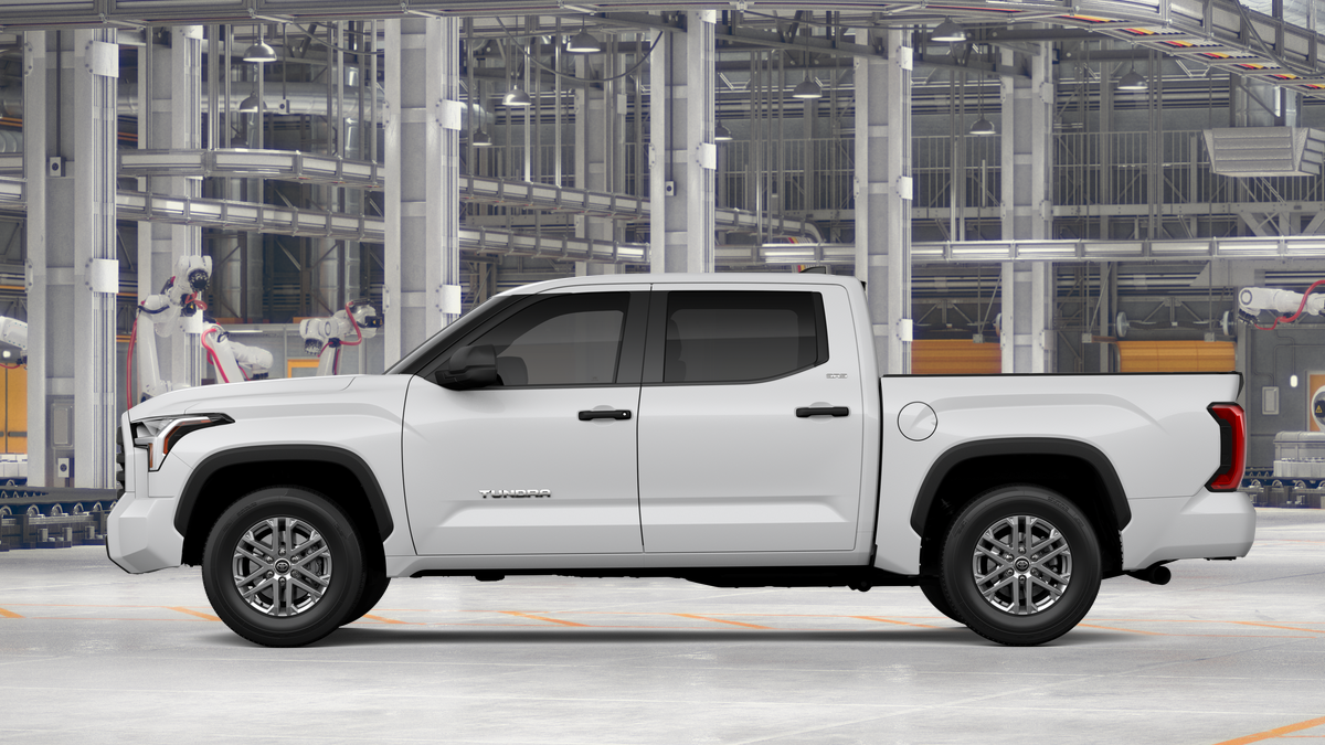 2026 Toyota Tundra SR5 CrewMax photo 4