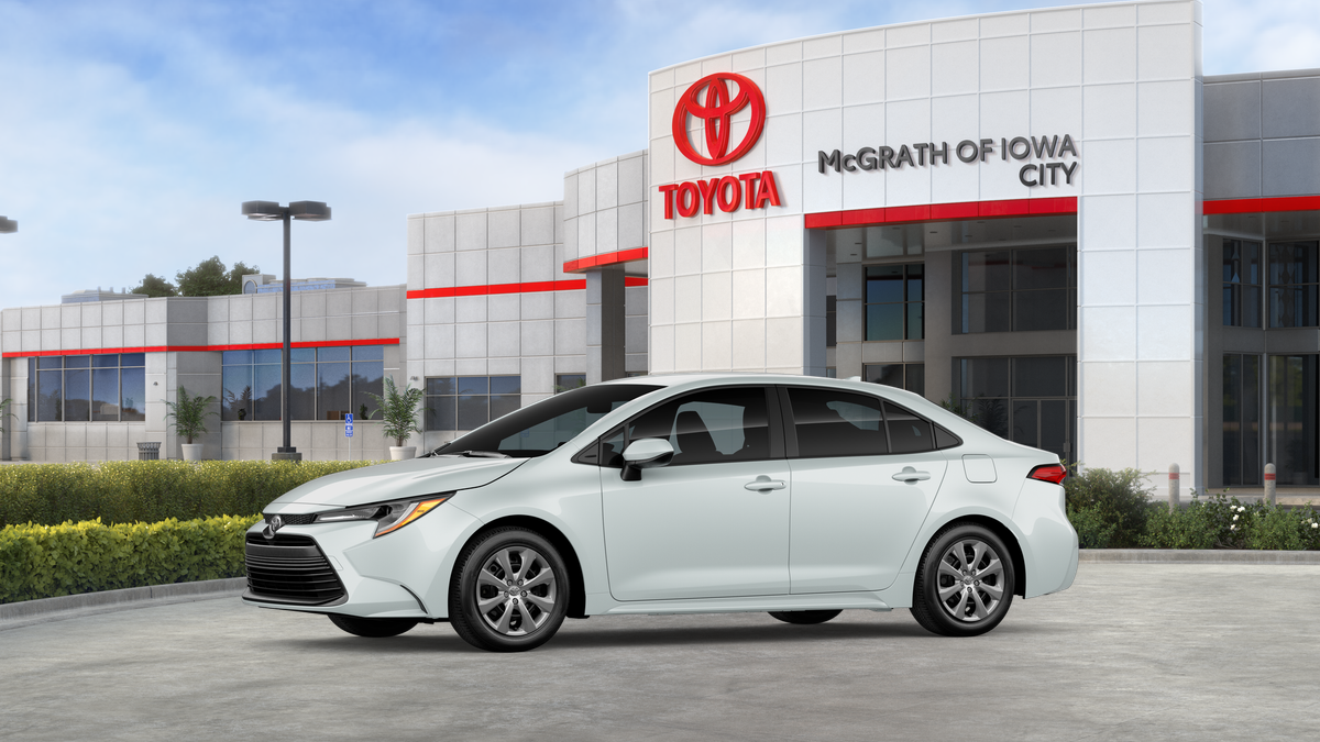 2026 Toyota Corolla LE photo 2