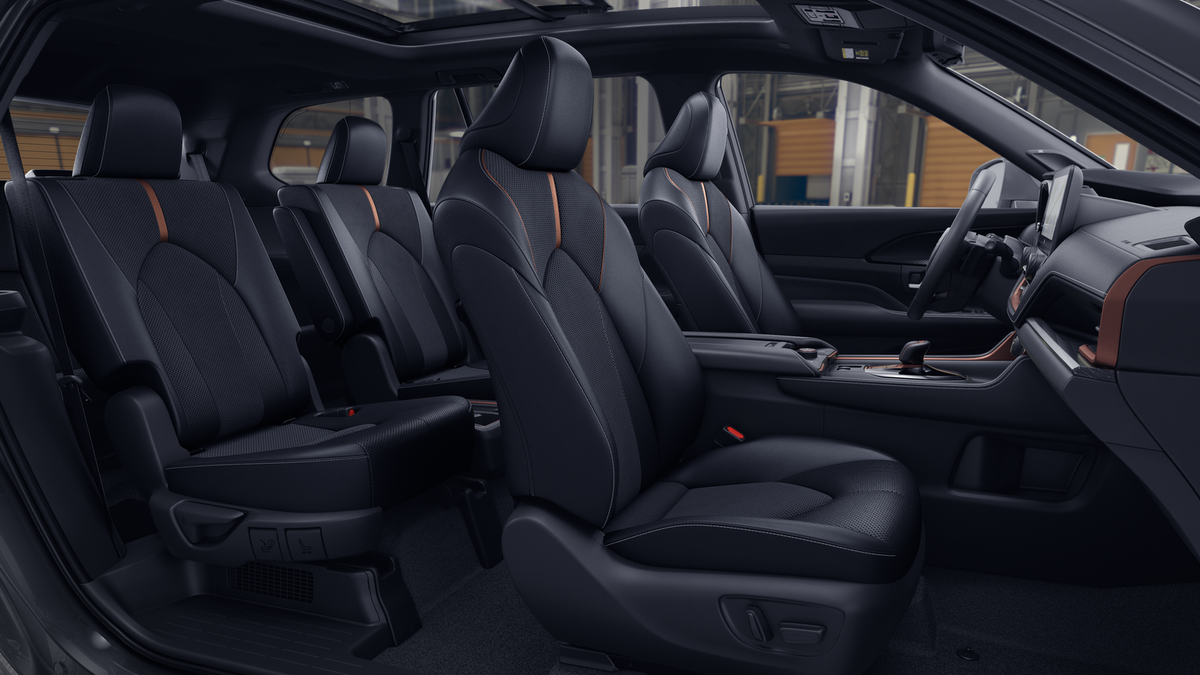 2026 Toyota Highlander Hybrid Platinum photo 20