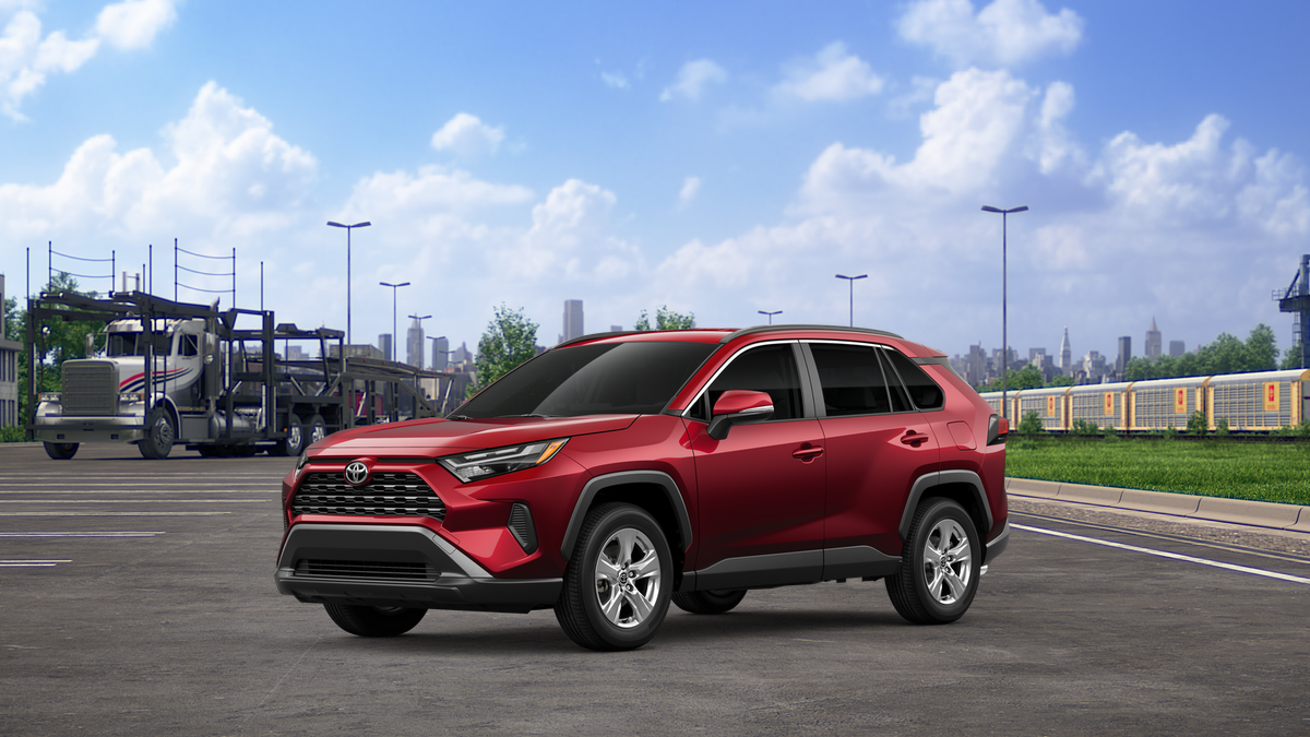 2025 Toyota RAV4 XLE photo 4