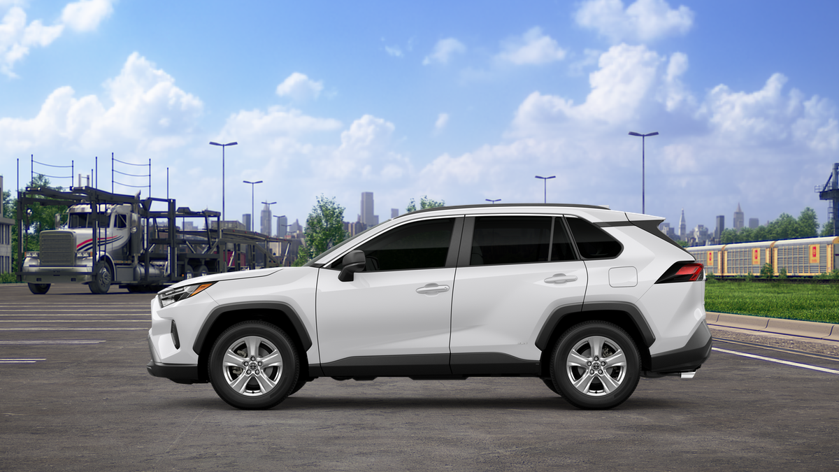2025 Toyota RAV4 Hybrid LE photo 4