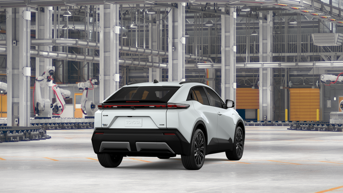 New 2026 Wind Chill Pearl <sup>1</sup> Toyota  XSE image 11