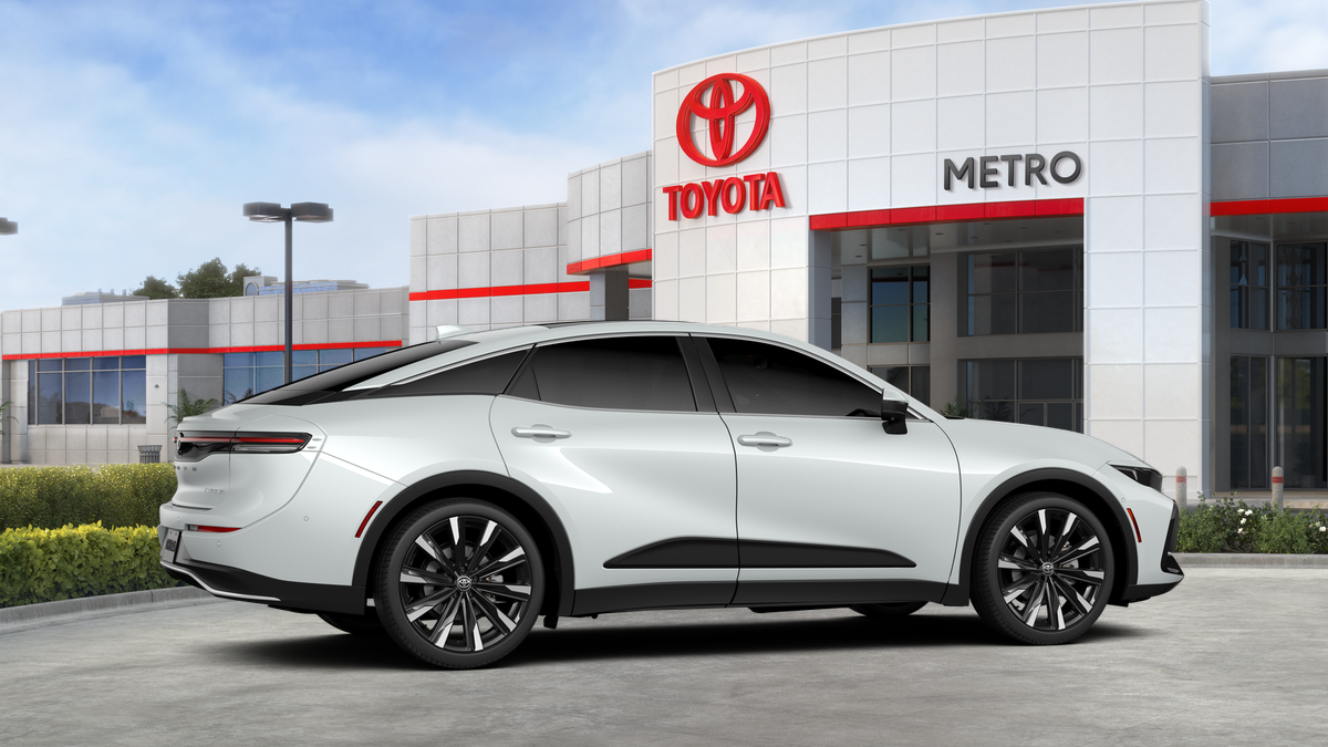 New 2026 Oxygen White <sup>1</sup> Toyota  Platinum image 13