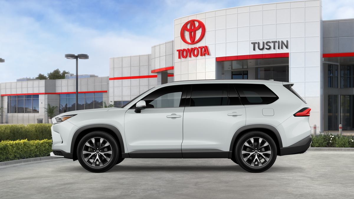 New 2026 Wind Chill Pearl <sup>1</sup> Toyota  MAX Limited image 6