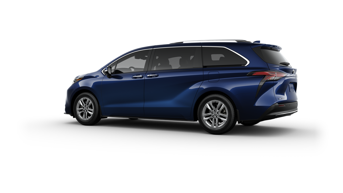 2025 Toyota Sienna Limited photo 5