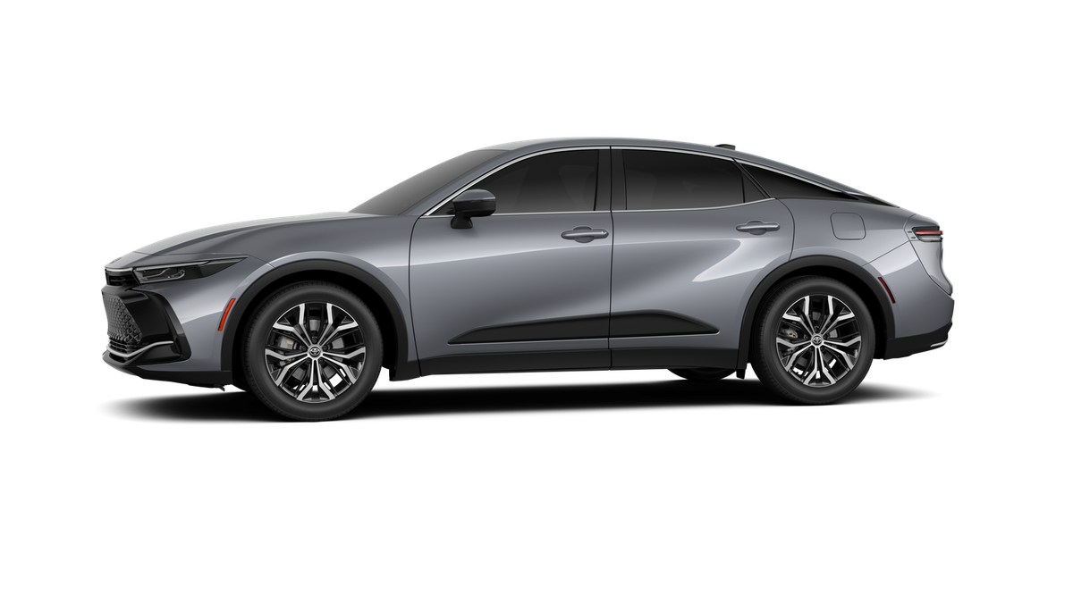 2026 Toyota Crown XLE photo 4