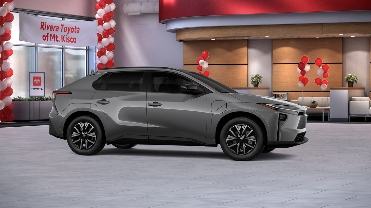2026 Toyota bZ XLE - Photo 15