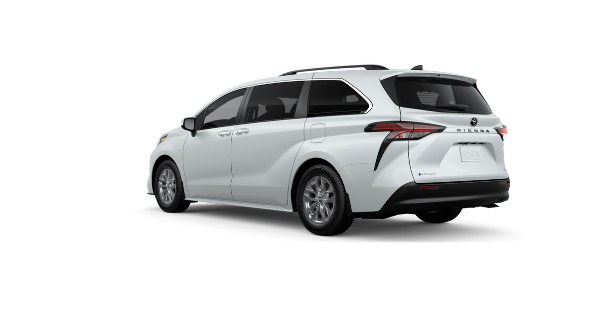 New 2026 Wind Chill Pearl <sup>1</sup> Toyota  XLE image 8