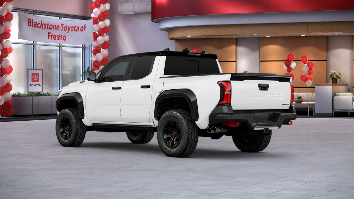 2025 Toyota Tacoma TRD Pro - Photo 9
