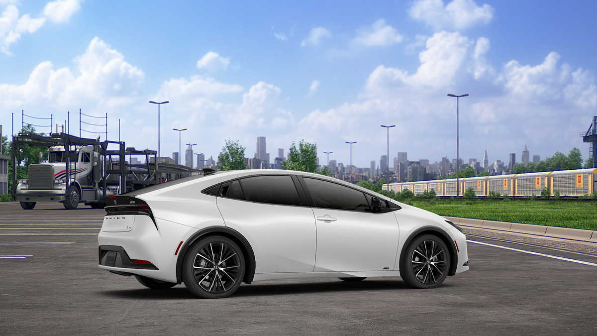 New 2027 Wind Chill Pearl <sup>1</sup> Toyota  Limited AWD image 13