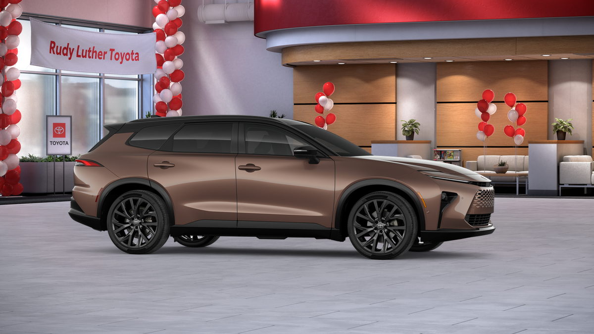 New 2026 Bronze Age with Black roof <sup>1</sup> Toyota  Limited image 15