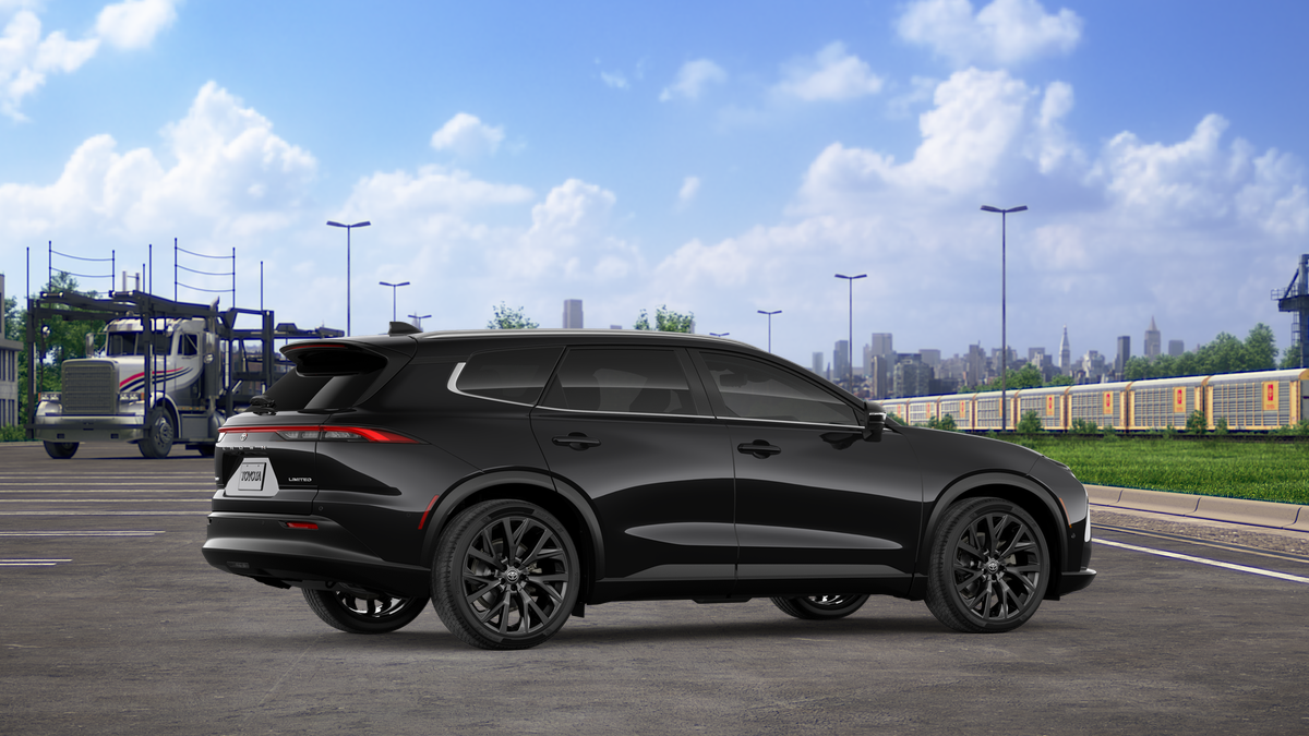 2026 Toyota Crown Signia Limited - Photo 13