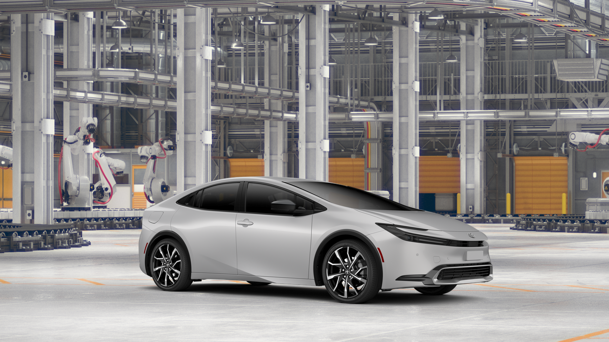 2026 Toyota Prius Plug-in Hybrid XSE photo 16