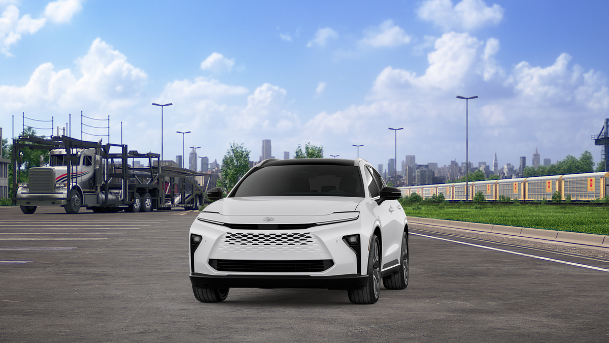 New Oxygen White [extra cost color] 2026 Toyota Crown Signia