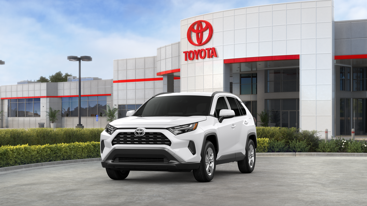 2025 Toyota RAV4 XLE