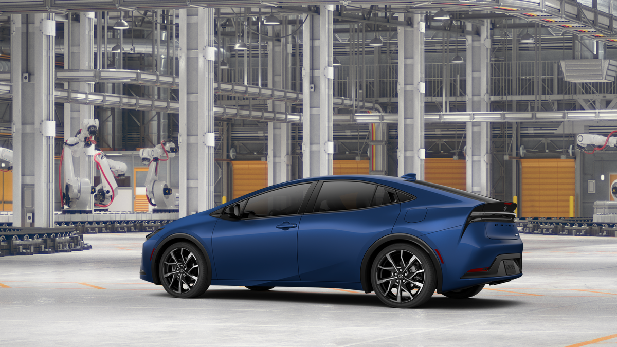 New 2027 Reservoir Blue Toyota  XSE image 7