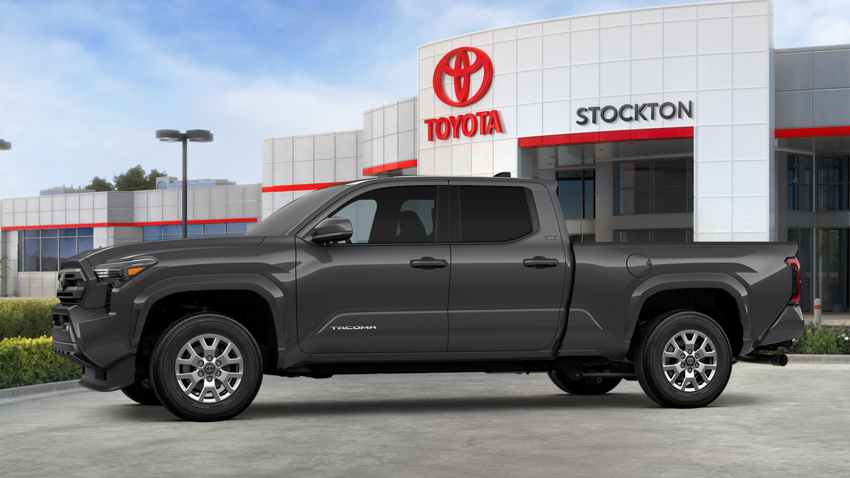 2026 Toyota Tacoma SR5 Double Cab photo 3