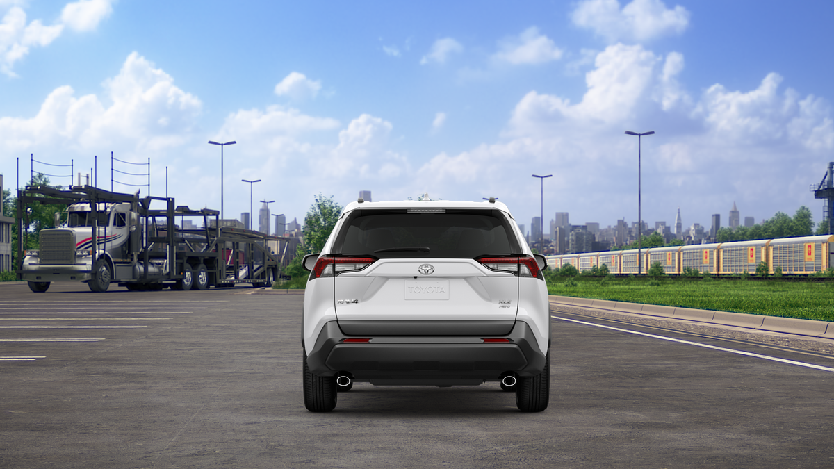 2025 Toyota RAV4 XLE photo 10