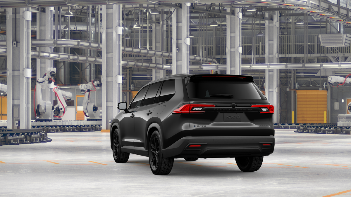 2026 Toyota Highlander Hybrid photo 5