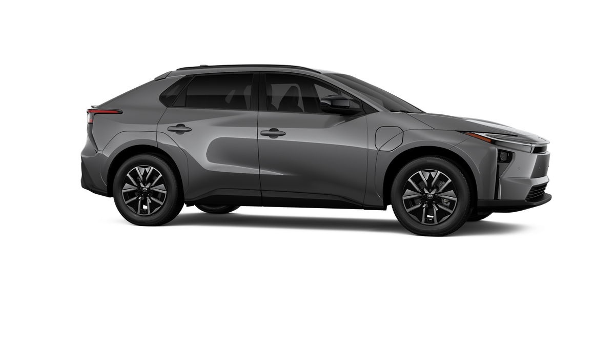 New 2026 Heavy Metal <sup>1</sup> Toyota  XLE image 15