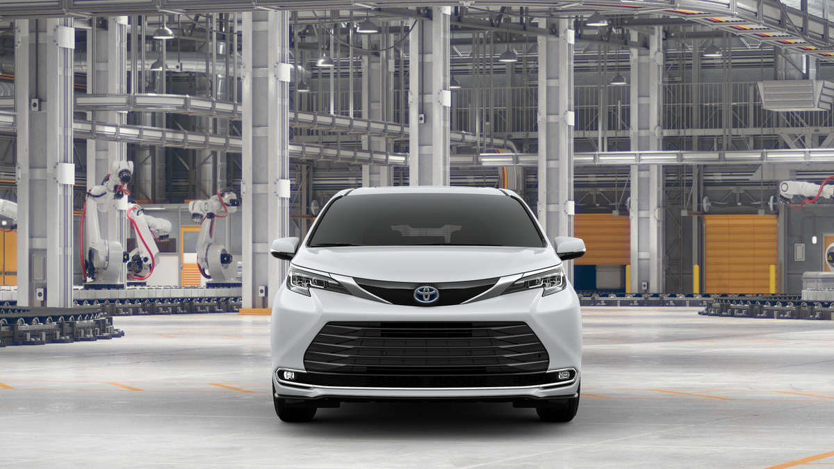 2025 Toyota Sienna Limited photo 2