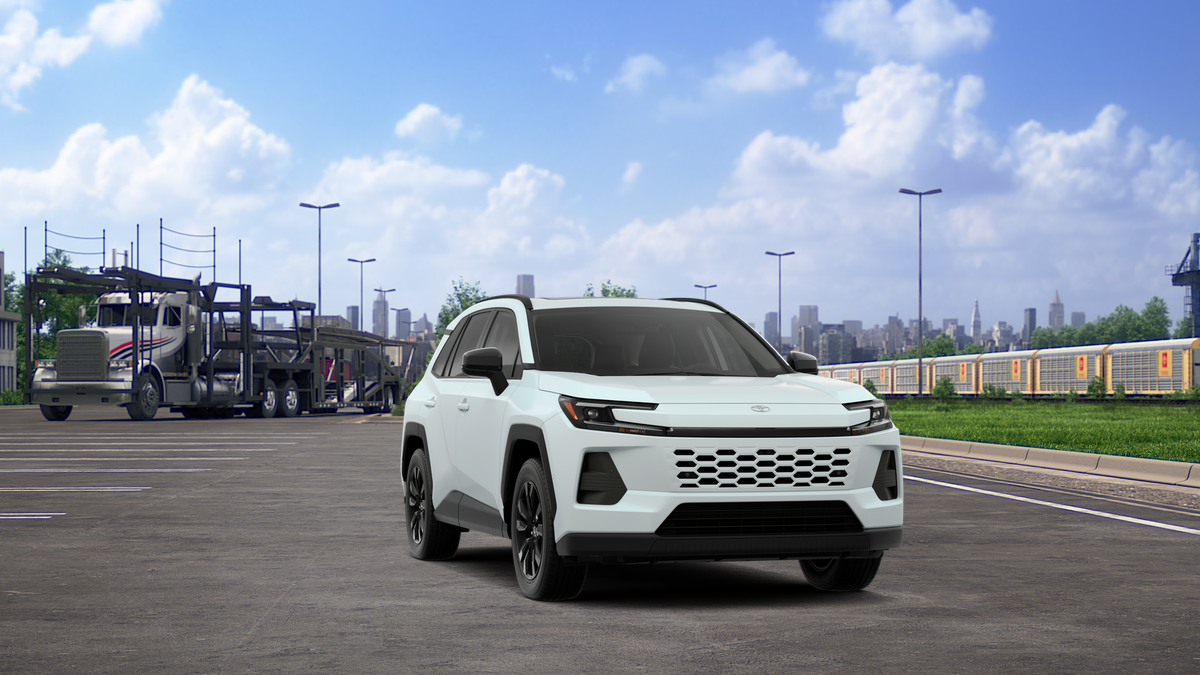 New 2026 Wind Chill Pearl <sup>1</sup> Toyota  XLE Premium image 18