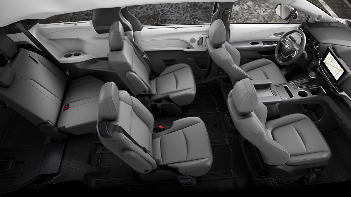 2026 Toyota Sienna photo 4