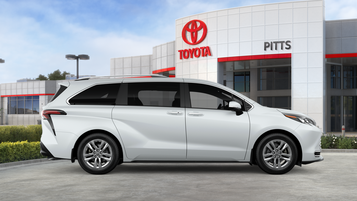 New 2026 Wind Chill Pearl <sup>1</sup> Toyota  Limited image 36