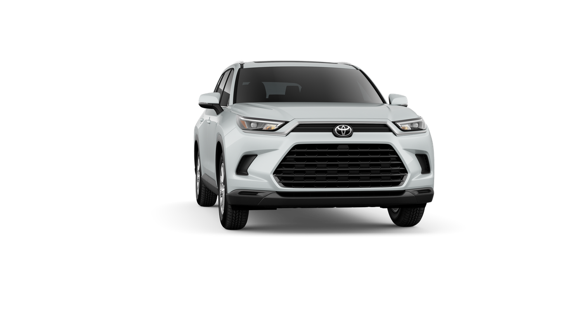New 2026 Wind Chill Pearl <sup>1</sup> Toyota  XLE image 61