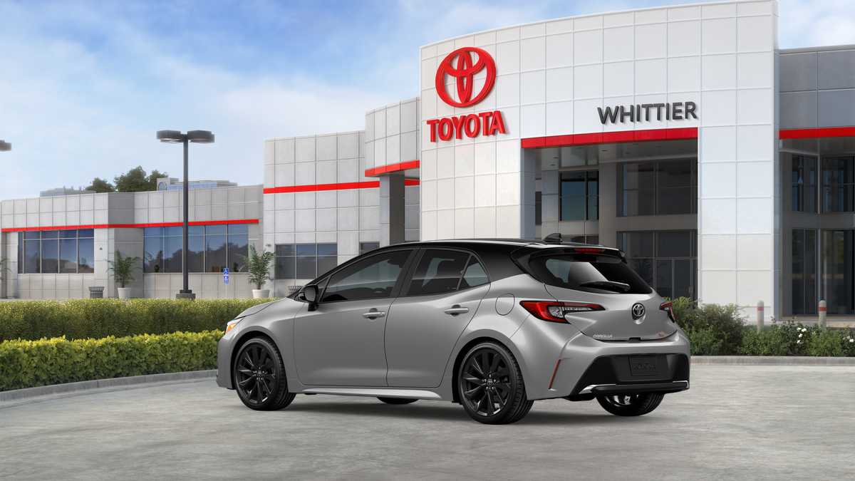 New 2026 Classic Silver Metallic with Midnight Black Metallic roof <sup>1</sup> Toyota  XSE image 8