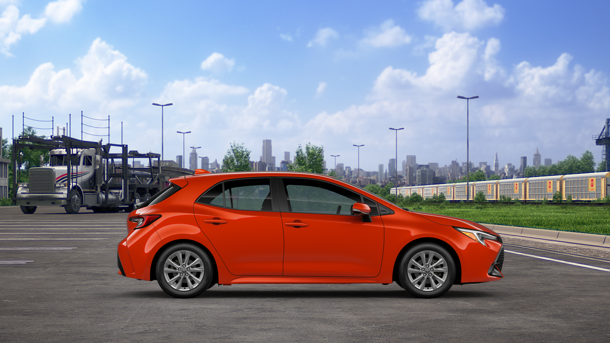 2025 Toyota Corolla SE photo 12